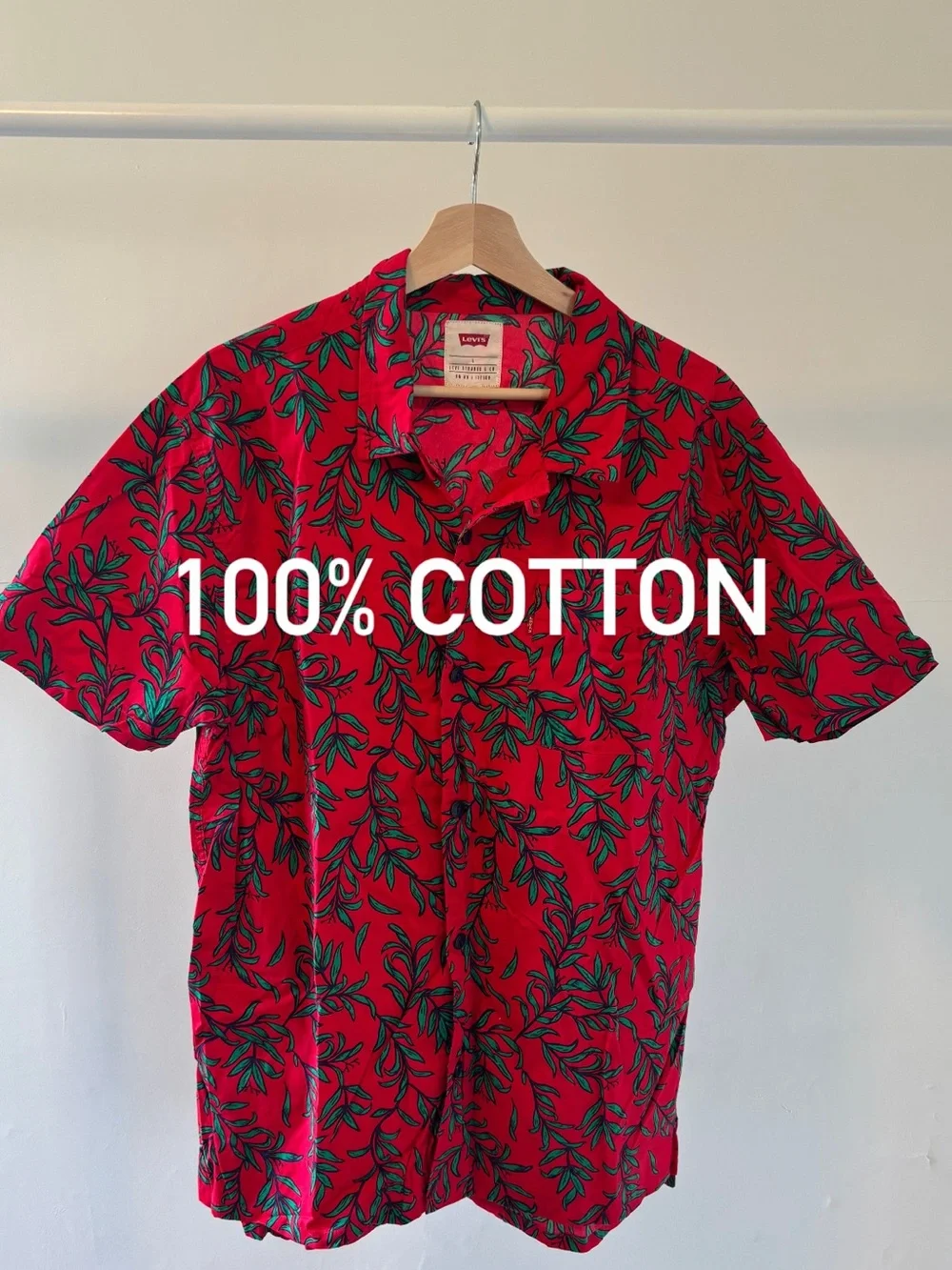 Levi's Red Tropical Print Button Down Shirt | 100% cotton | Size Large